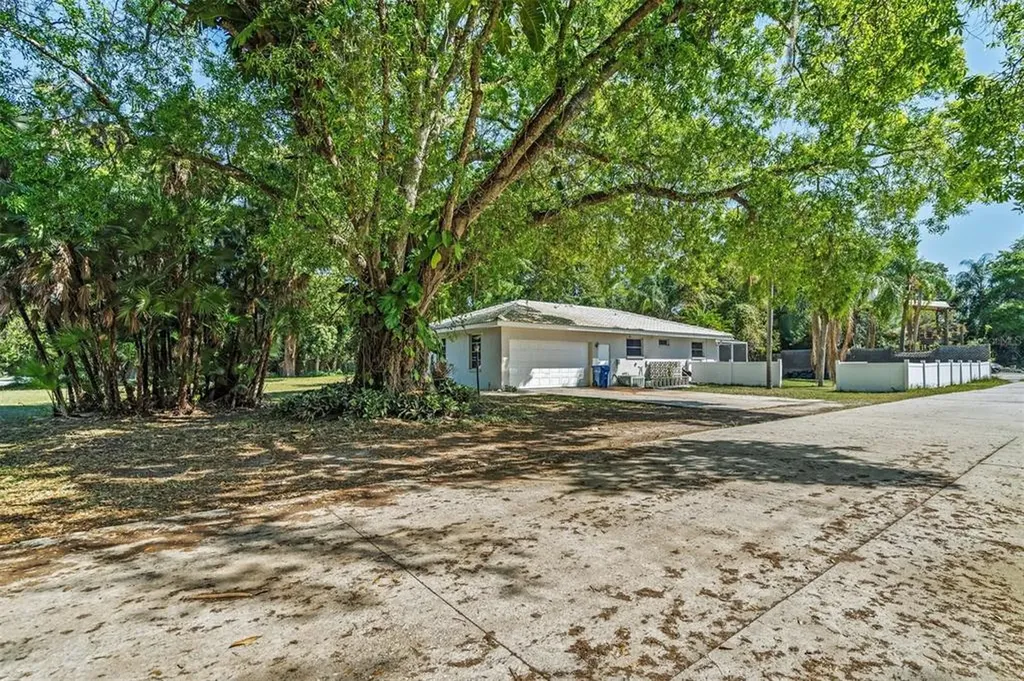 4919 Sawyer Road Sarasota FL 34233