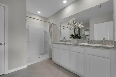 2000 Griffin Oaks Way Tavares FL 32778