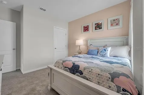 2000 Griffin Oaks Way Tavares FL 32778