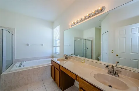15404 Dakota Sky Place Ruskin FL 33573