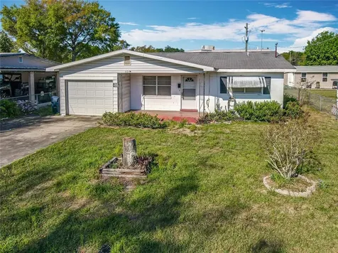 604 Oak Street Auburndale FL 33823