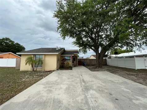 10209 Sable Ridge Court Tampa FL 33615
