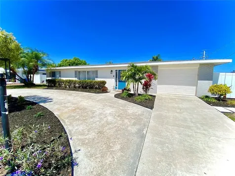 9207 Kingston Road Bradenton FL 34210