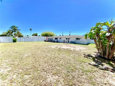 9207 Kingston Road Bradenton FL 34210