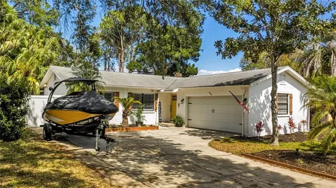 566 6th Avenue SE Largo FL 33771