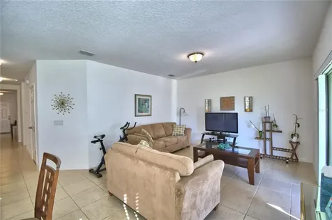 310 Ardmore Street Davenport FL 33897