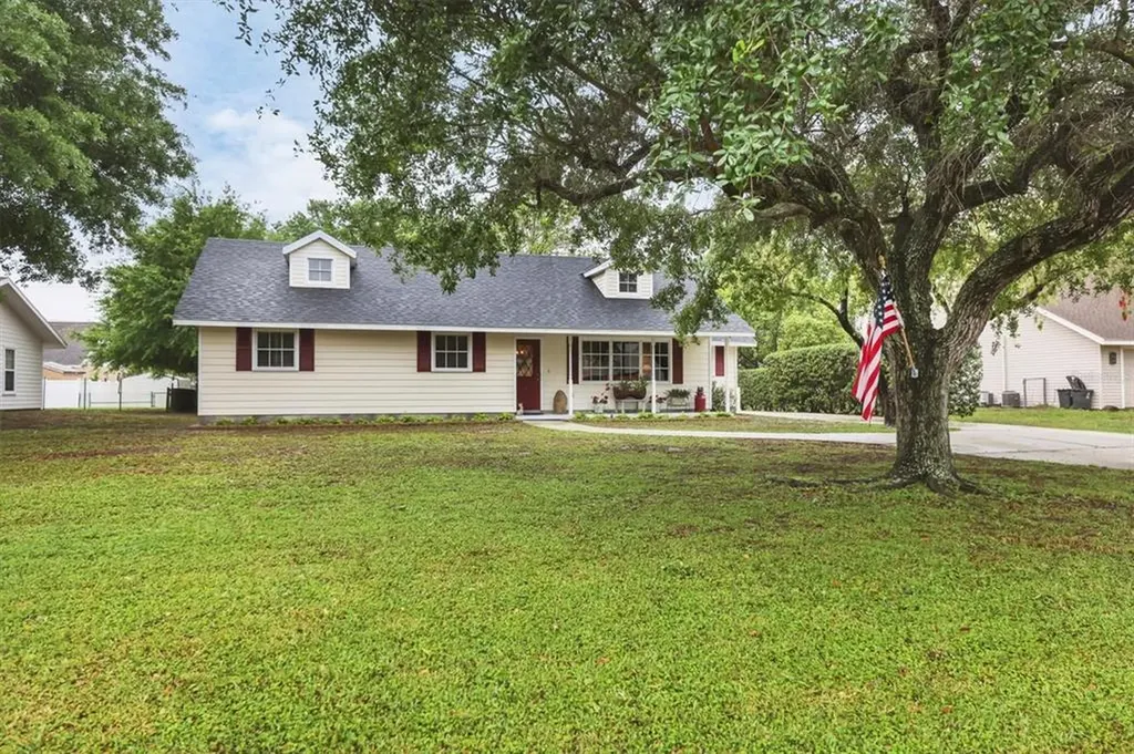 3707 70th Street E Palmetto FL 34221