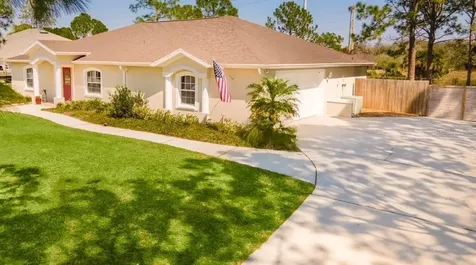2895 Kingfisher Way Mims FL 32754