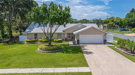 201 E Cypress Street Davenport FL 33837