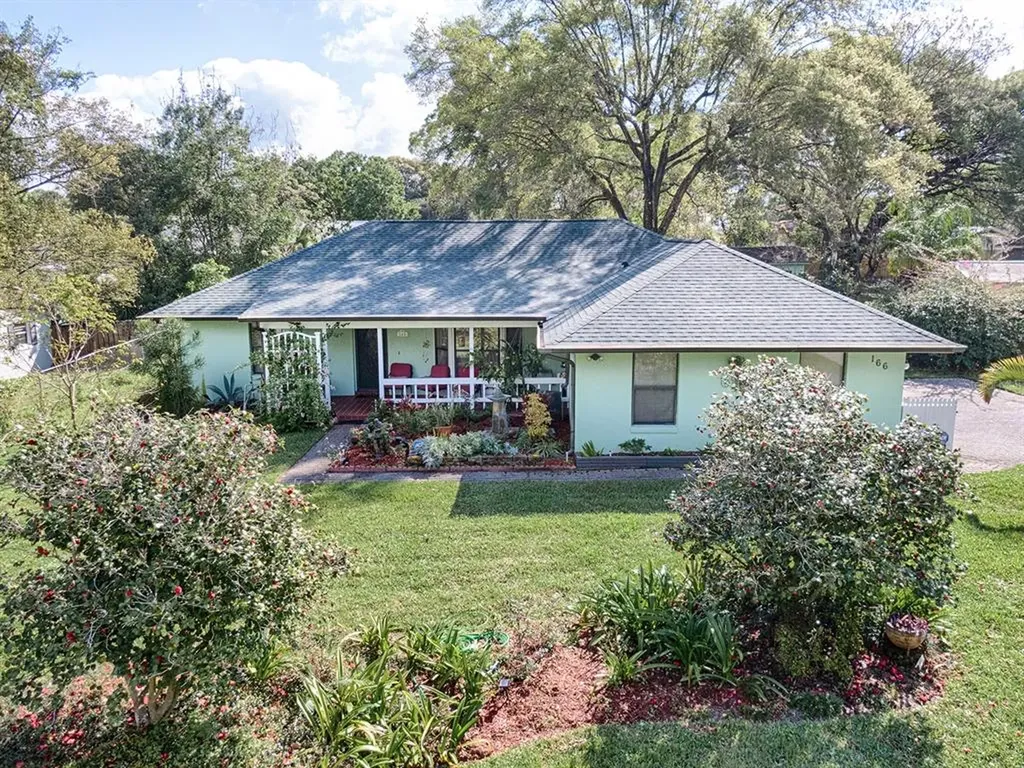 166 N Lake Franklin Drive Mount Dora FL 32757