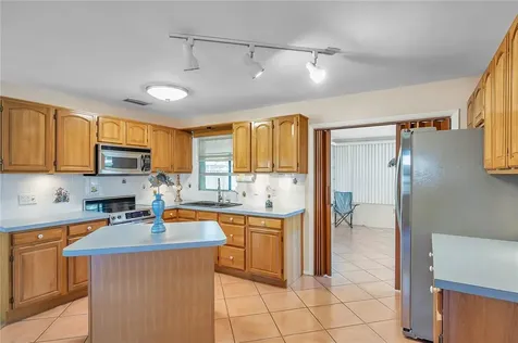 9460 55th Street N Pinellas Park FL 33782