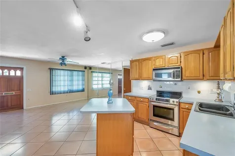 9460 55th Street N Pinellas Park FL 33782