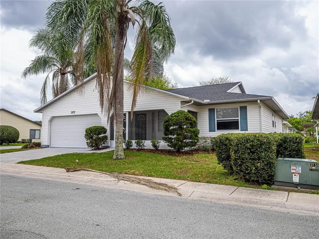 2202 Mission Hills Drive Lakeland FL 33810