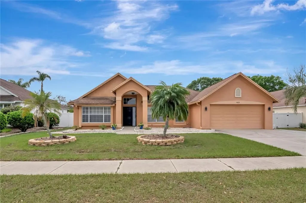 823 Walsingham Way Valrico FL 33594