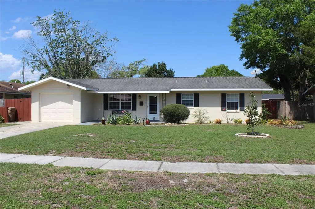 2577 Washington Road Mount Dora FL 32757