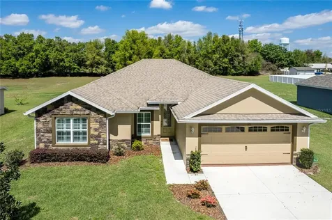 374 Lake Street Umatilla FL 32784