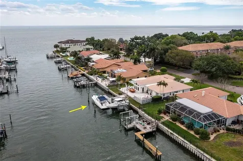 1911 Kentucky Avenue NE St Petersburg FL 33703