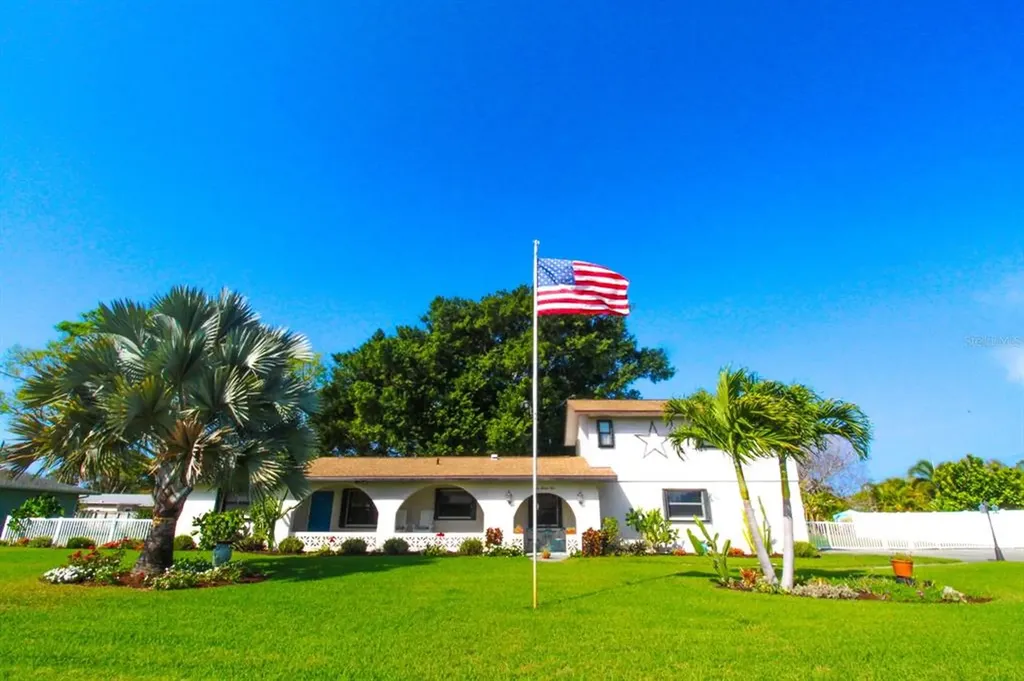 424 60th Street NW Bradenton FL 34209