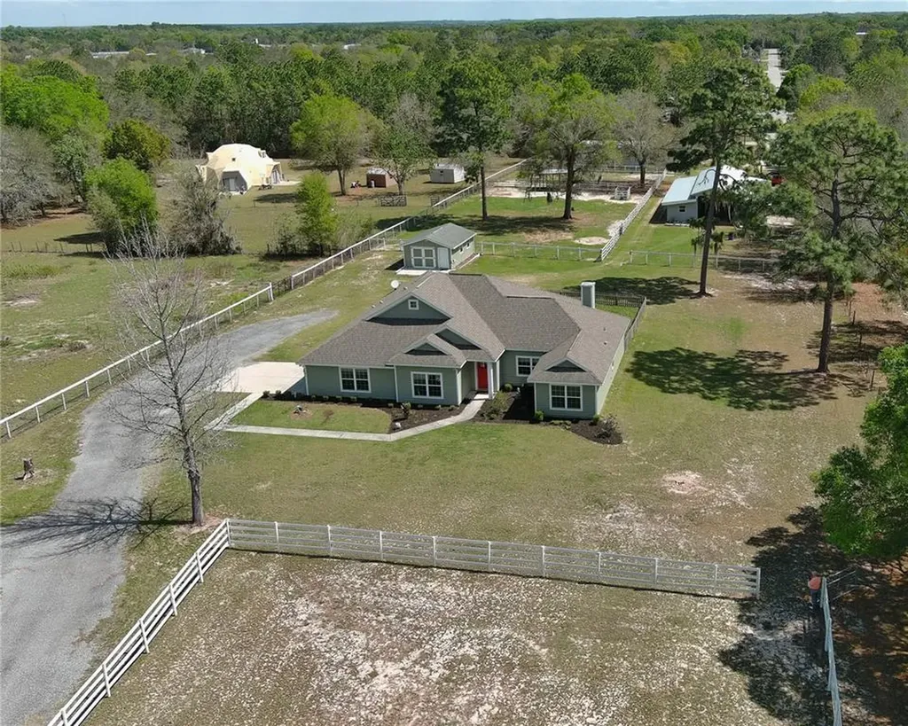 16065 SE 91st Court Summerfield FL 34491