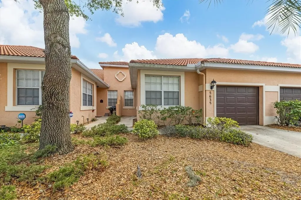 5635 Spanish Point Court Palmetto FL 34221
