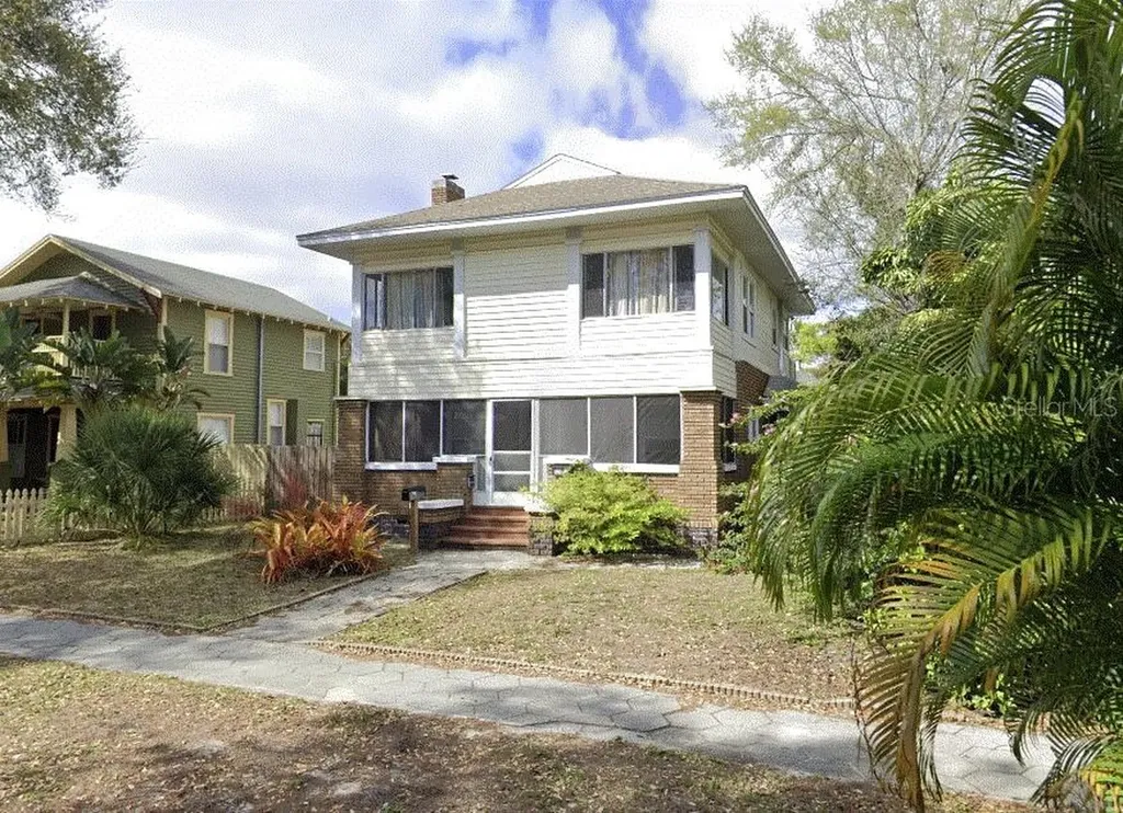 223 10th Avenue N St Petersburg FL 33701