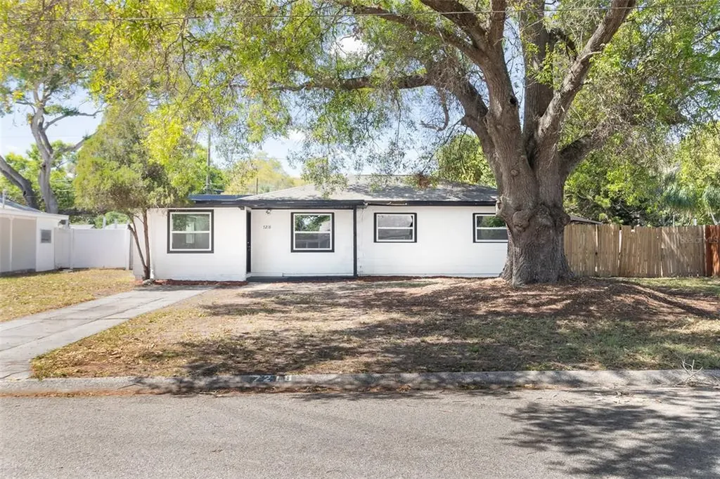 7218 14th Street N St Petersburg FL 33702