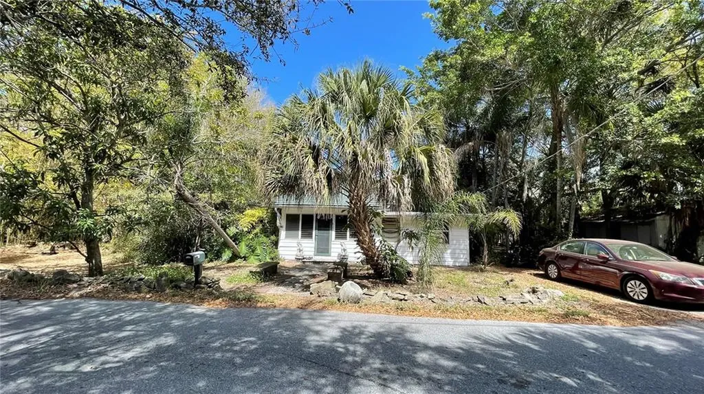 627 42nd Street Sarasota FL 34234