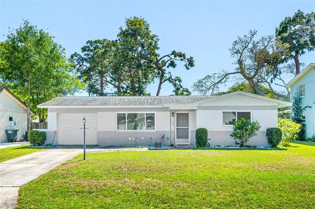 12570 83rd Avenue Seminole FL 33776
