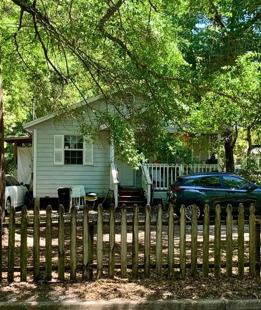 511 NW 10th Street Gainesville FL 32601
