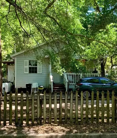 511 NW 10th Street Gainesville FL 32601