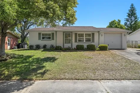 9336 Gray Fox Lane Port Richey FL 34668