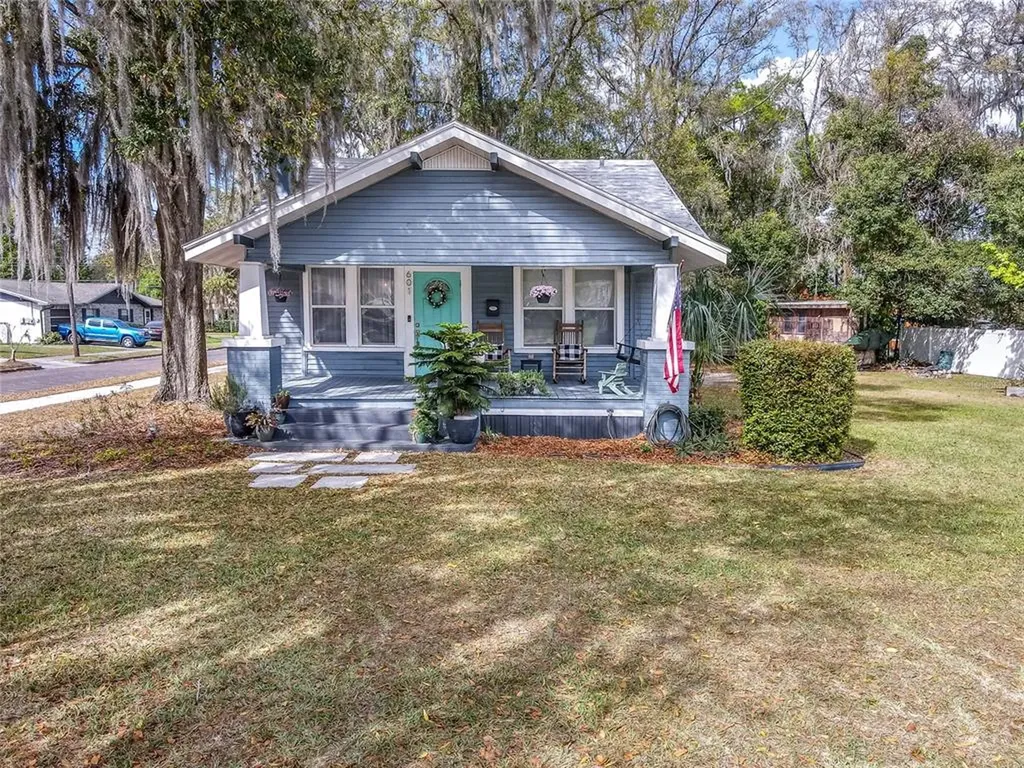 601 N Thomas Street Plant City FL 33563