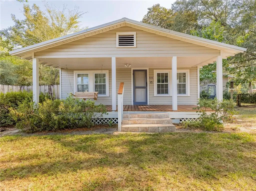 923 NW 44th Avenue Gainesville FL 32609