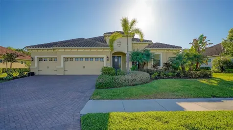 8224 Larkspur Circle Sarasota FL 34241
