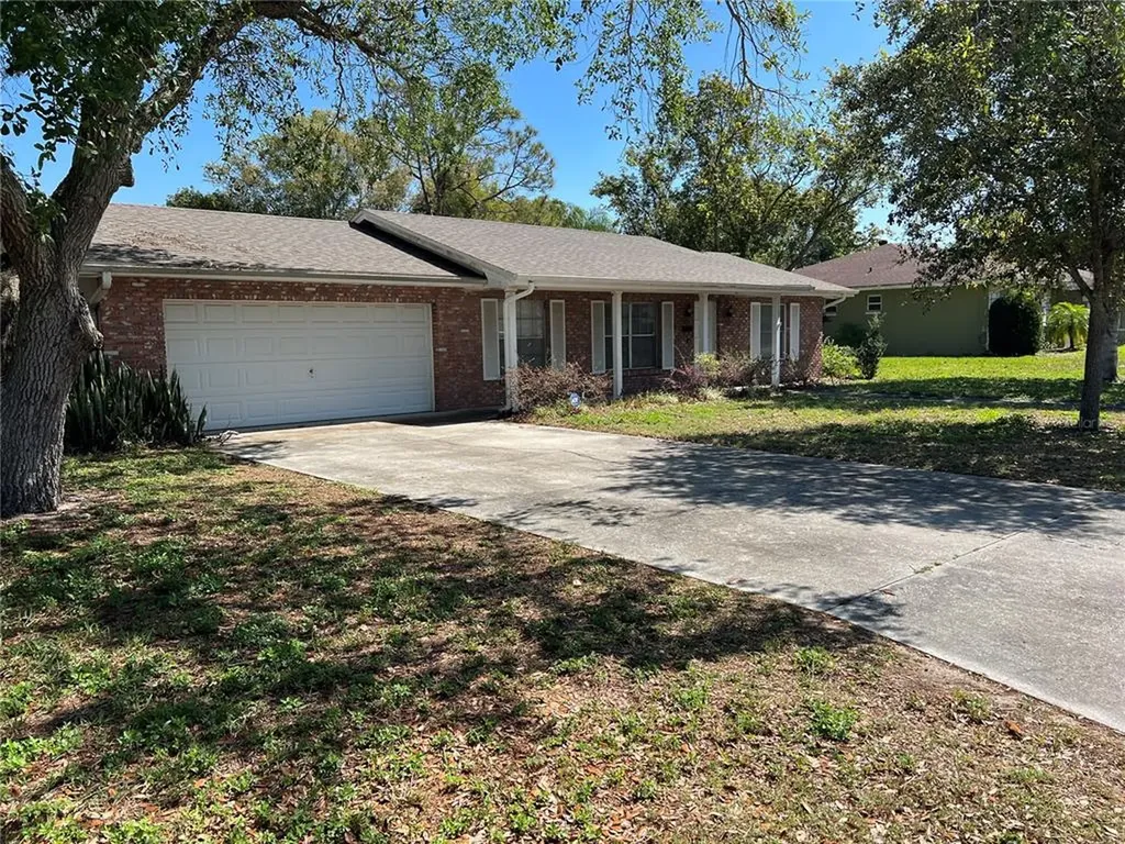 1105 Yarnell Avenue Lake Wales FL 33853