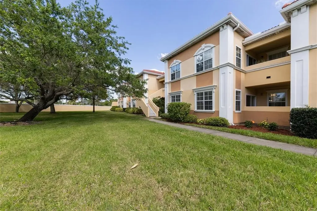 1185 Villagio Circle Sarasota FL 34237