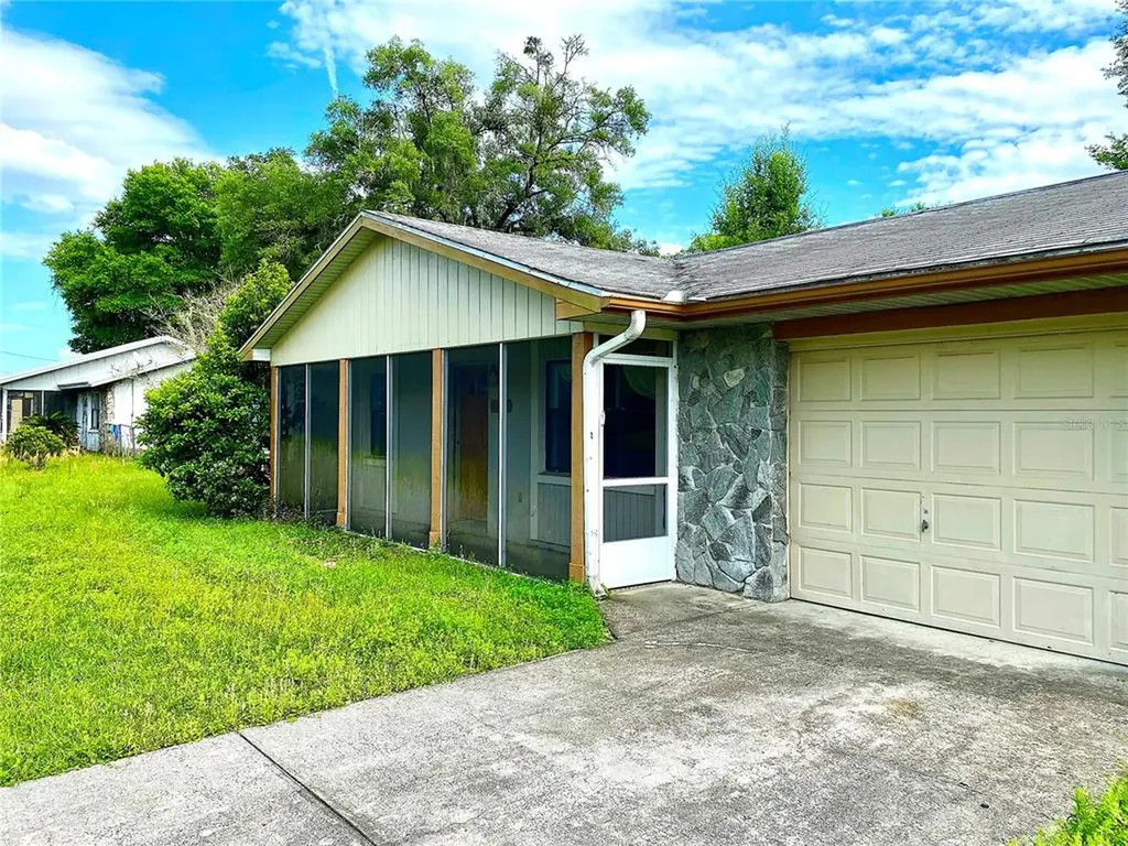 307 W Parkhill Avenue Bushnell FL 33513