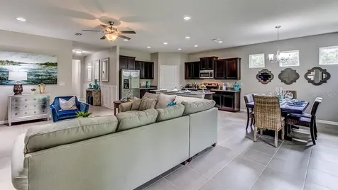 38378 Springhead Lane Zephyrhills FL 33540