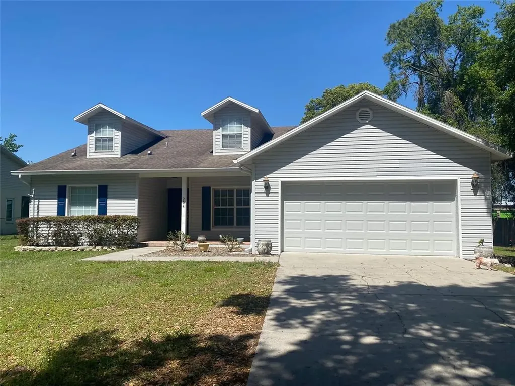 204 Henry Avenue Plant City FL 33563