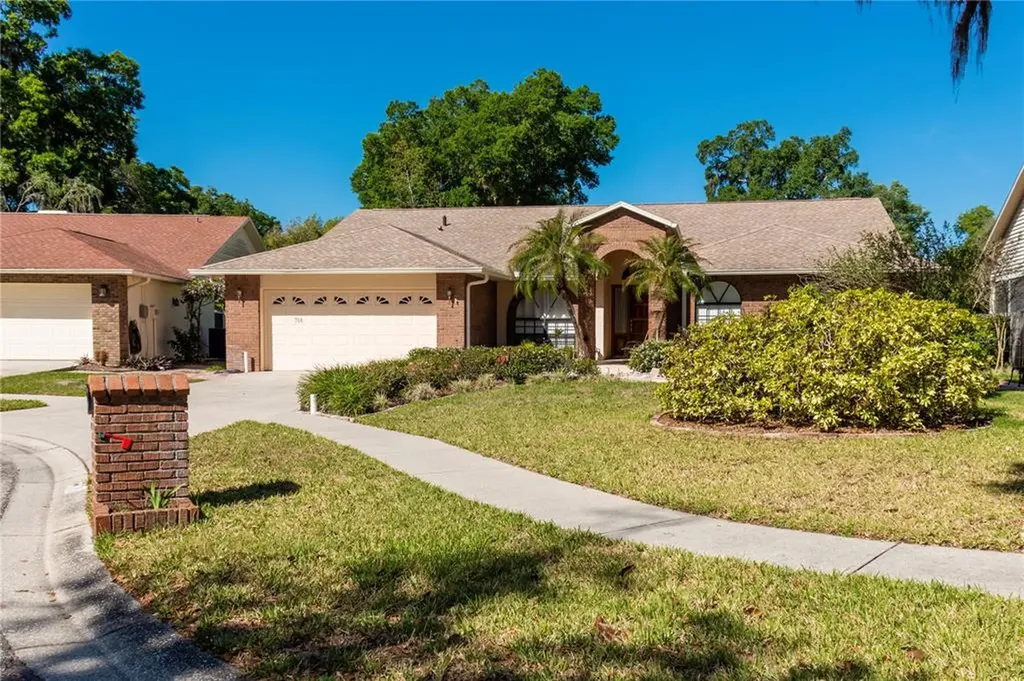 706 Barberry Place Brandon FL 33510