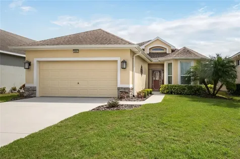 8860 Beacon Hill Avenue Mount Dora FL 32757