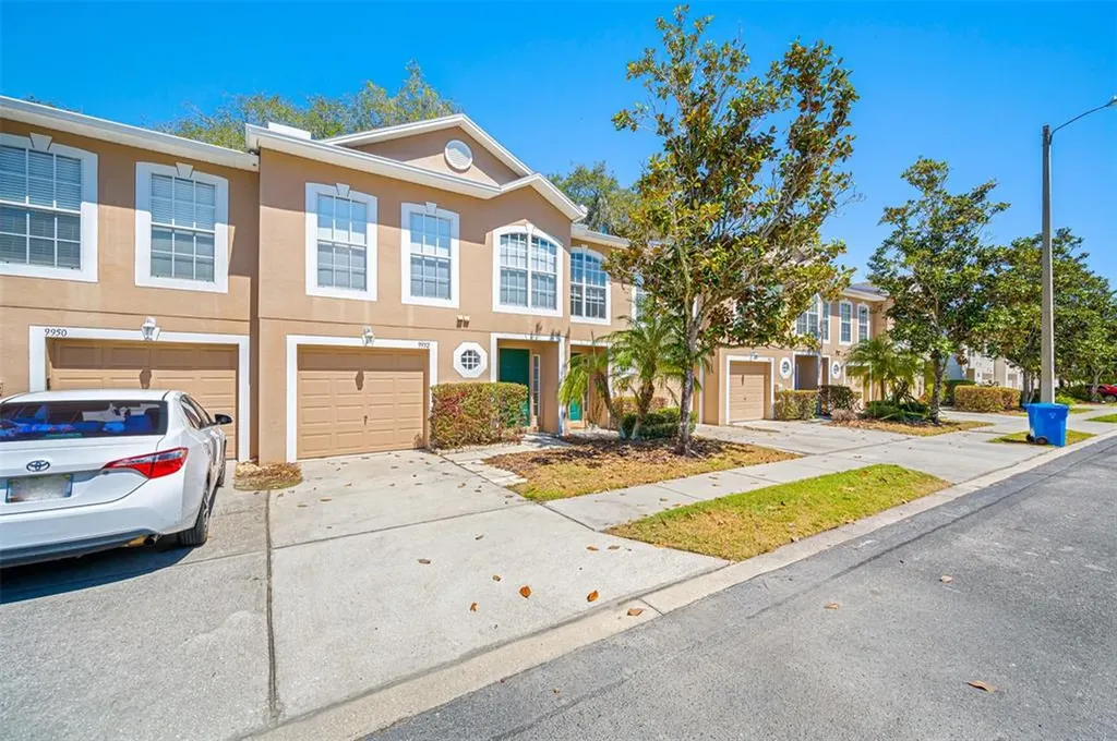 9952 Ashburn Lake Drive Tampa FL 33610