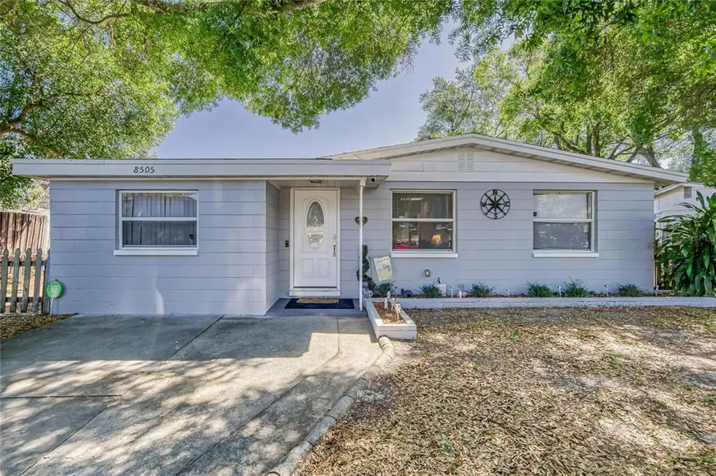 8505 N Temple Avenue Tampa FL 33617