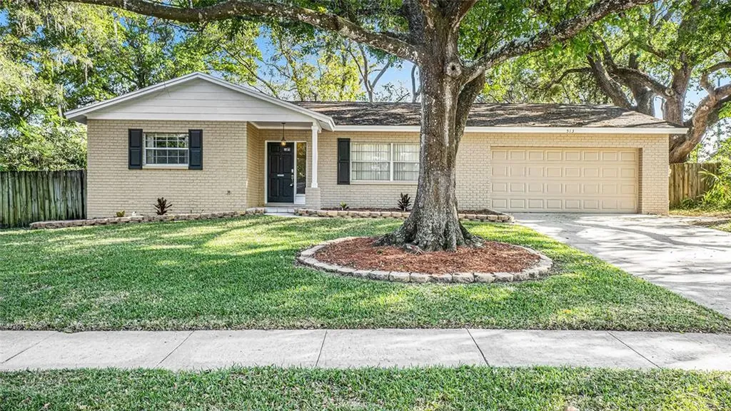 513 Carriage Hills Drive Temple Terrace FL 33617
