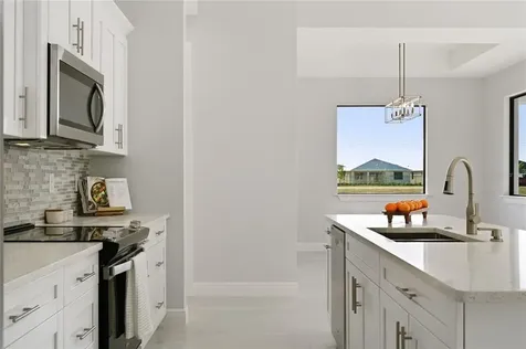 406 NW 7th Place Cape Coral FL 33993