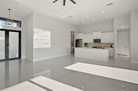 406 NW 7th Place Cape Coral FL 33993