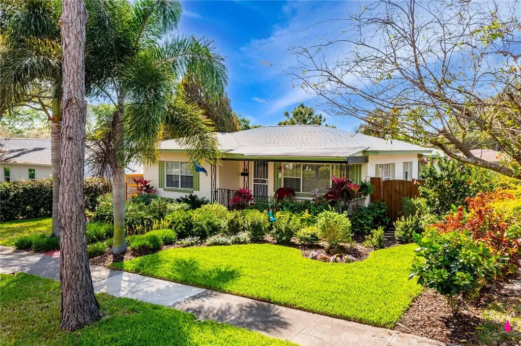 720 21st Avenue N St Petersburg FL 33704