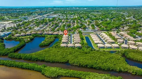 8244 Lapin Court Seminole FL 33777