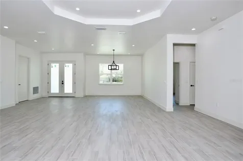 29127 Old Mill E Tavares FL 32778