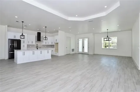 29127 Old Mill E Tavares FL 32778